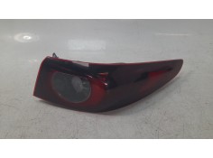 Recambio de piloto trasero derecho para mazda 3 sedán 2.5 e-skyactiv-g referencia OEM IAM BGKM51150  