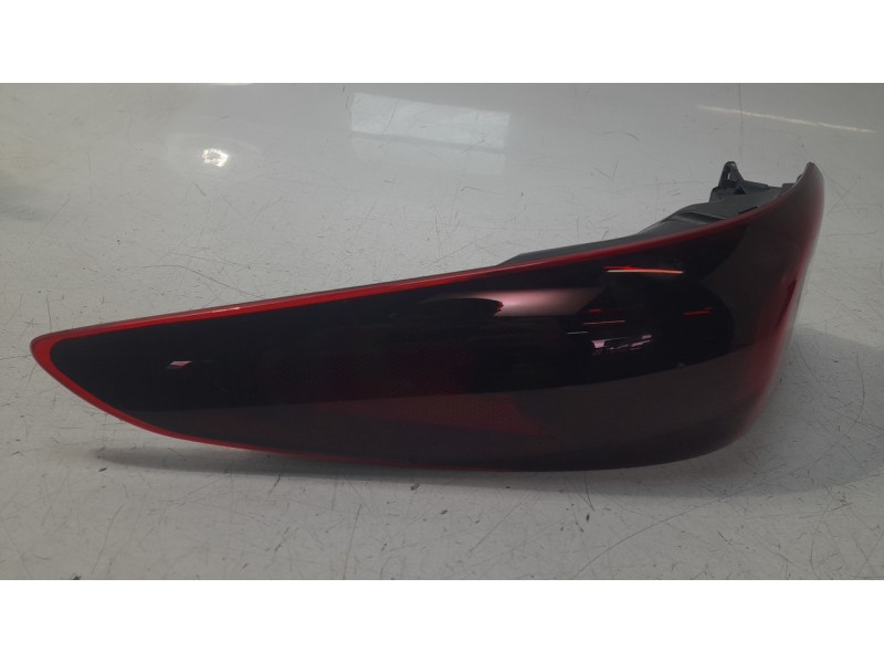 Recambio de piloto trasero izquierdo para mazda 3 sedán 2.5 e-skyactiv-g referencia OEM IAM BGKM51160  
