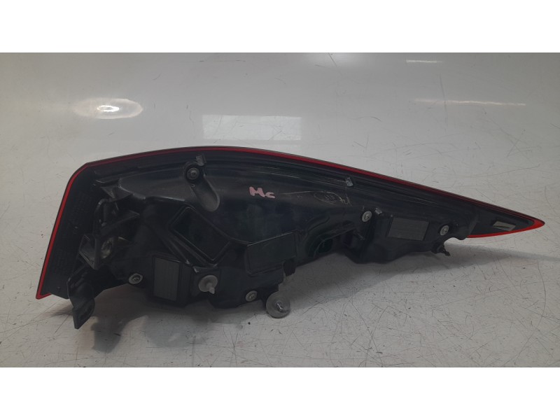 Recambio de piloto trasero izquierdo para mazda 3 sedán 2.5 e-skyactiv-g referencia OEM IAM BGKM51160  