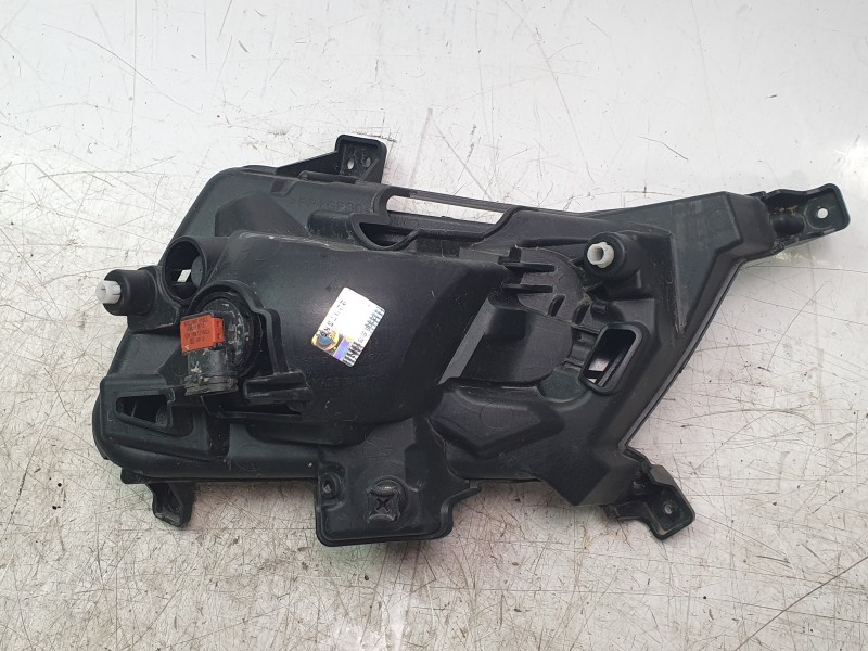 Recambio de faro antiniebla izquierdo para ssangyong xlv suv e-xgi 160 referencia OEM IAM 8320135500  