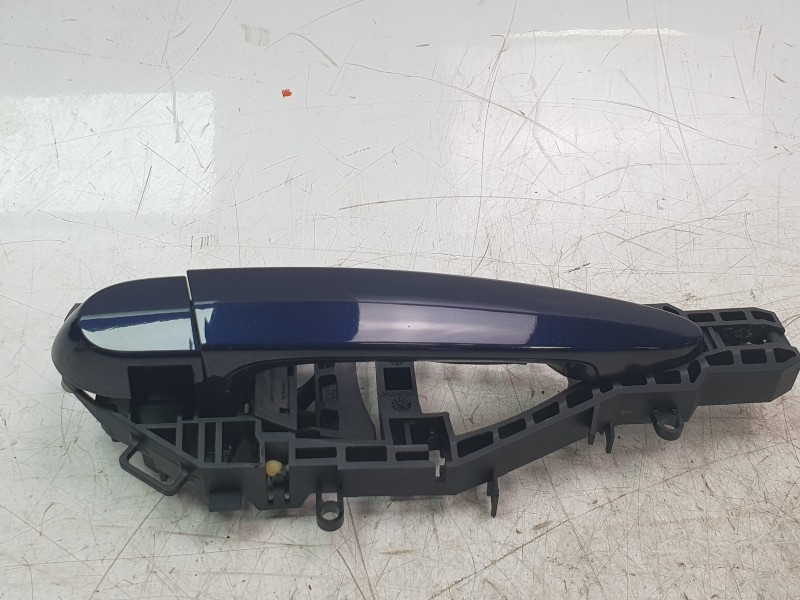 Recambio de soporte maneta exterior trasera derecha para bmw serie 4 gran coupe (f36) 420d referencia OEM IAM X4738054603  