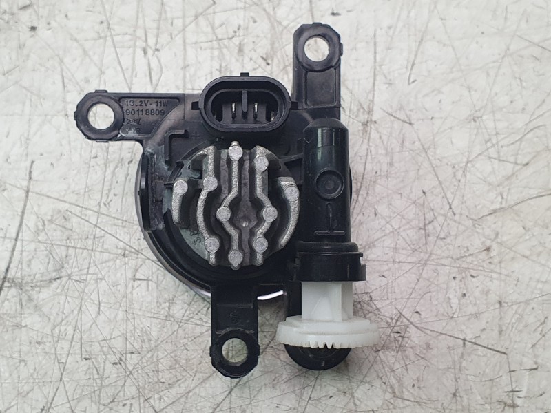Recambio de faro antiniebla derecho para opel corsa f (p2jo) 1.2 (68) referencia OEM IAM 13497330  