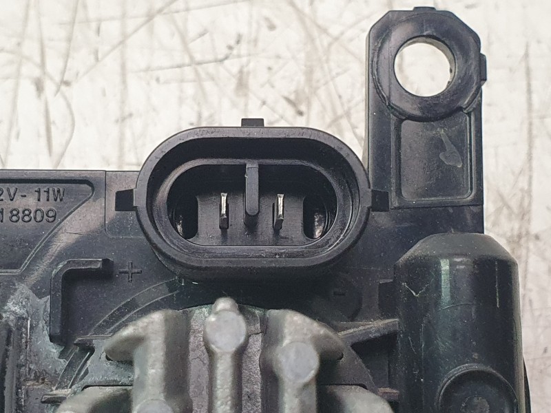 Recambio de faro antiniebla derecho para opel corsa f (p2jo) 1.2 (68) referencia OEM IAM 13497330  