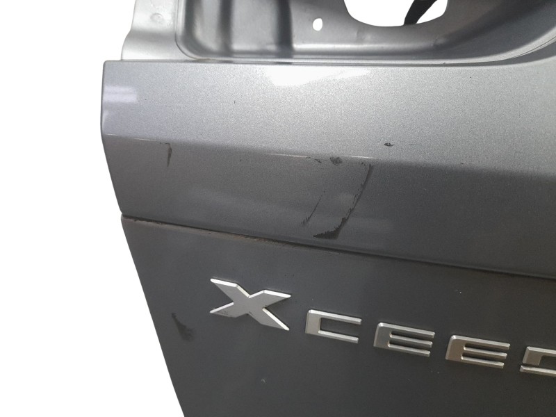 Recambio de porton trasero para kia xceed business referencia OEM IAM 73700J7810  