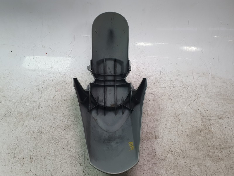 Recambio de guardabarros delantero para honda pcx 125 referencia OEM IAM 61000K1ZJ10ZE  