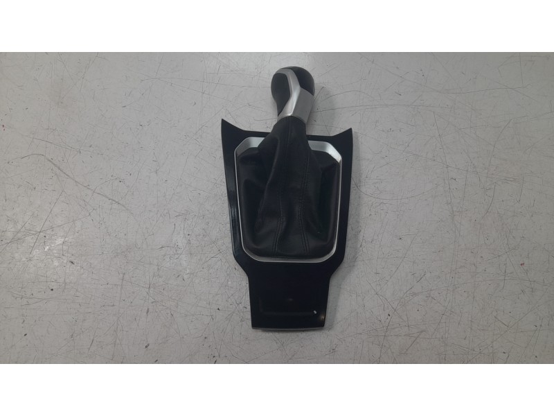 Recambio de pomo palanca cambio para volkswagen t-roc (a11, d11) 1.0 tsi referencia OEM IAM 2GA711456C  