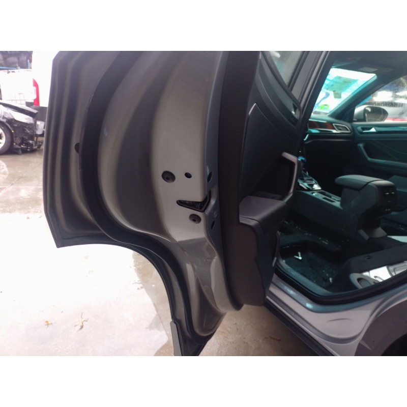 Recambio de cerradura puerta trasera izquierda para volkswagen t-roc (a11, d11) 2.0 tdi referencia OEM IAM   