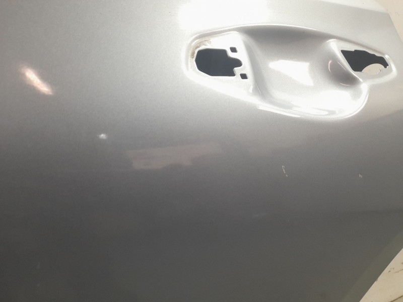 Recambio de puerta trasera izquierda para kia xceed business referencia OEM IAM 77003J7800  