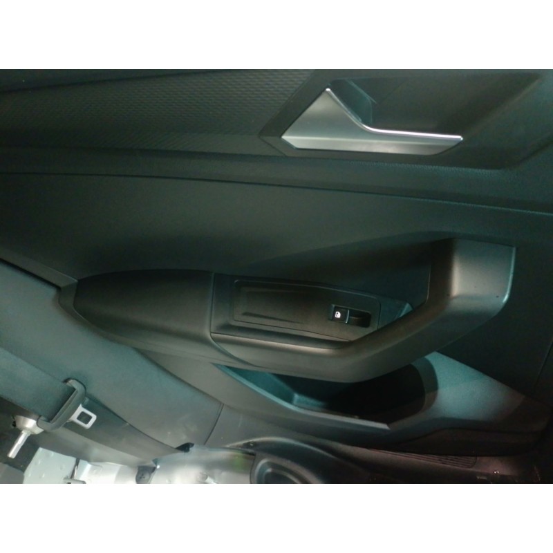 Recambio de mando elevalunas trasero izquierdo para volkswagen t-roc (a11, d11) 2.0 tdi referencia OEM IAM   