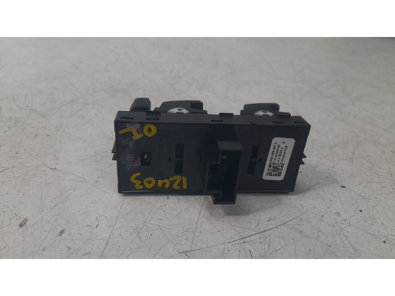Recambio de mando elevalunas delantero izquierdo para volkswagen t-roc (a11, d11) 1.0 tsi referencia OEM IAM 5G0959857D  