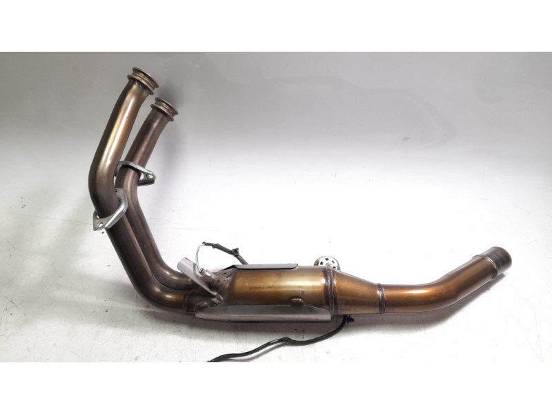 Recambio de colector escape para honda cb 750 hornet referencia OEM IAM 18150MLBD00  