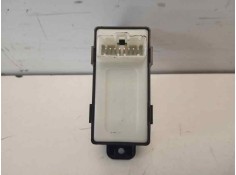 Recambio de mando elevalunas trasero derecho para kia carens ( ) drive referencia OEM IAM 93575A4020   2