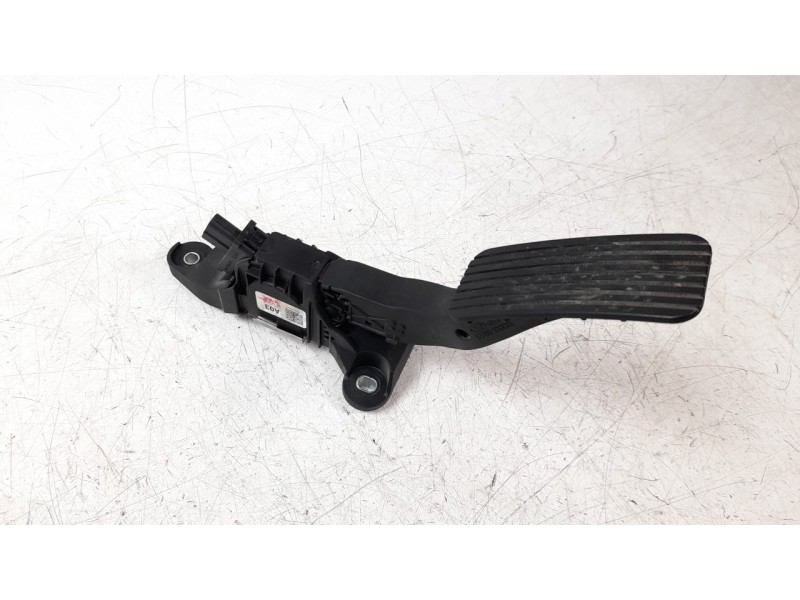 Recambio de potenciometro pedal para hyundai kona 1.0 tgdi cat referencia OEM IAM 00136810  