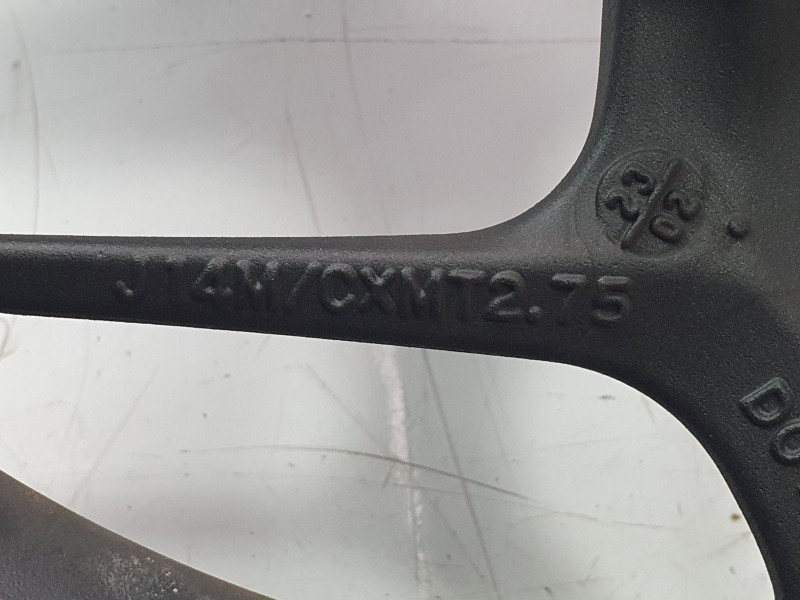 Recambio de llanta delantera para honda pcx 125 referencia OEM IAM 44650K1YJ50ZA  