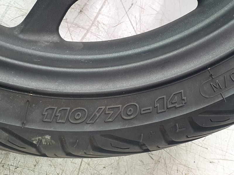 Recambio de llanta delantera para honda pcx 125 referencia OEM IAM 44650K1YJ50ZA  