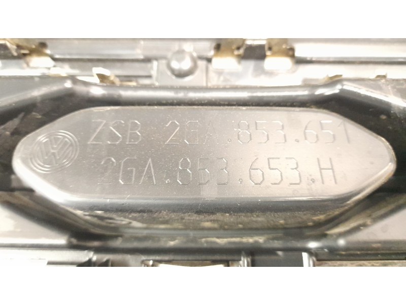 Recambio de rejilla paragolpes central para volkswagen t-roc (a11, d11) 1.0 tsi referencia OEM IAM 2GA853653H  