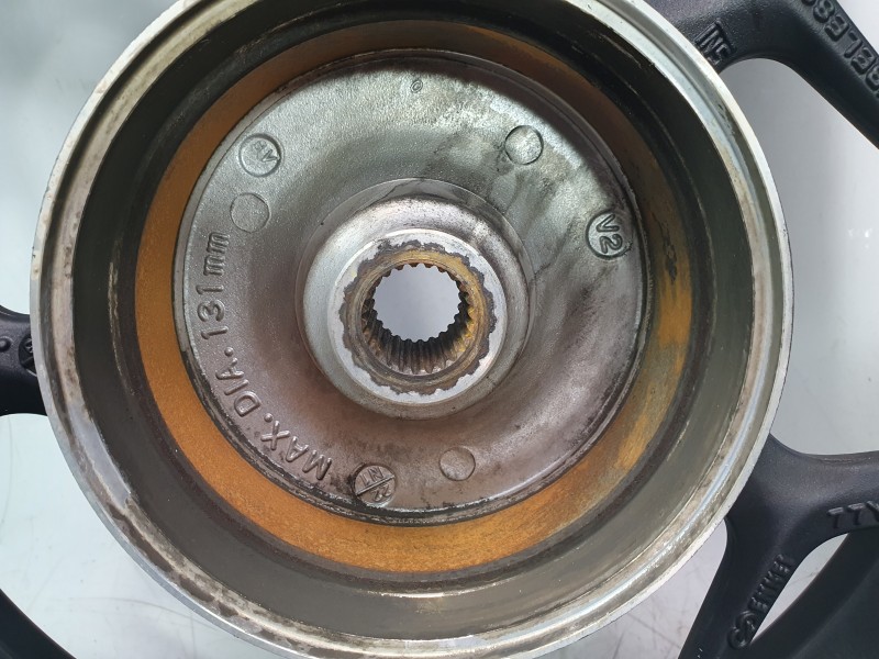 Recambio de llanta trasera para honda pcx 125 referencia OEM IAM 42650K1YD10ZA  