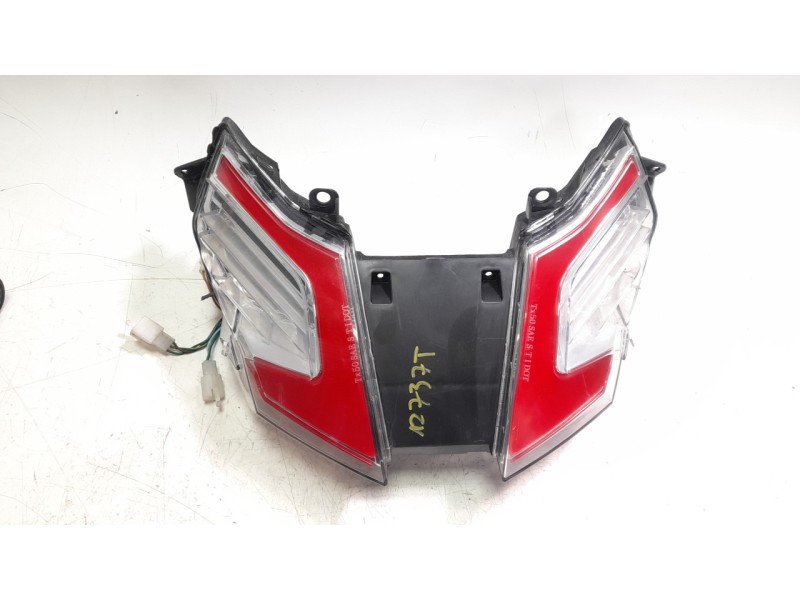 Recambio de luz central de freno para mitt 330 gts 330 gts referencia OEM IAM 2019Y08M25D  