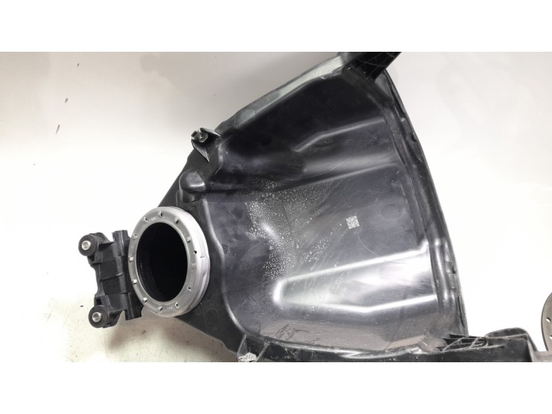 Recambio de deposito combustible para bmw f 900 r referencia OEM IAM 16118567870  