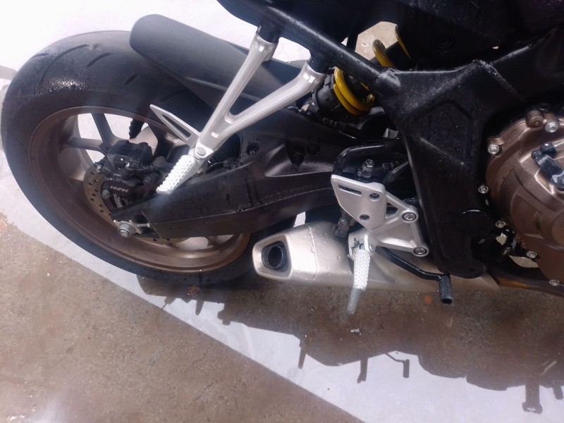 Recambio de estribo lateral para honda cb (501cc - ) cb 650 r (rh08, rh02) referencia OEM IAM   