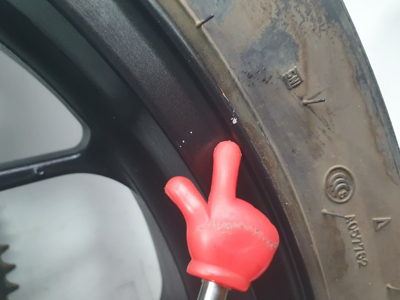 Recambio de llanta para honda cb 650r cb 650r referencia OEM IAM 42650MKND50  