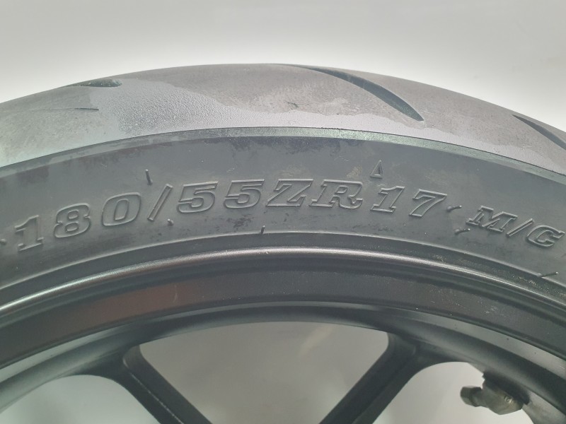 Recambio de llanta para honda cb 650r cb 650r referencia OEM IAM 42650MKND50  