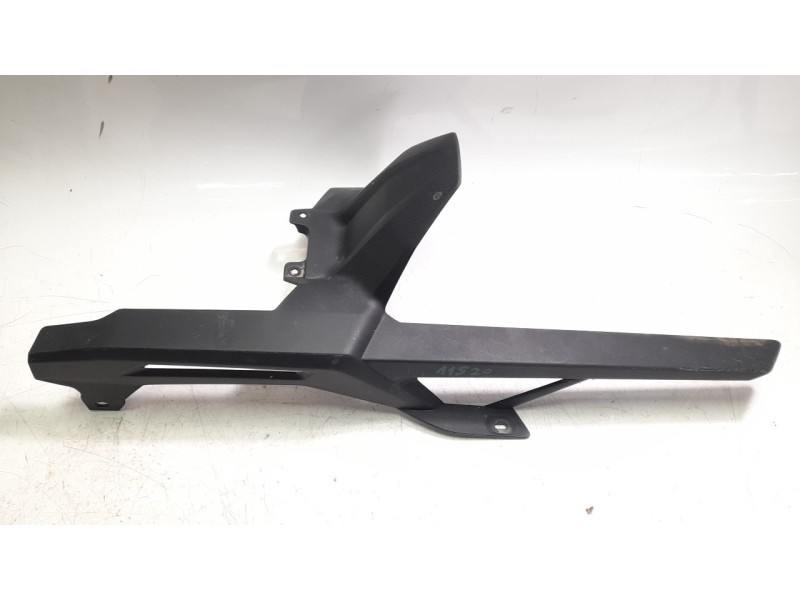 Recambio de guardabarros trasero para bmw f 900 r referencia OEM IAM 46628396360  