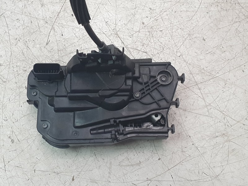Recambio de cerradura puerta trasera derecha para ford kuga iii (dfk) 2.5 fhev referencia OEM IAM LJ6AA26412AF  