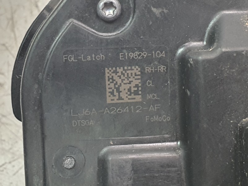 Recambio de cerradura puerta trasera derecha para ford kuga iii (dfk) 2.5 fhev referencia OEM IAM LJ6AA26412AF  