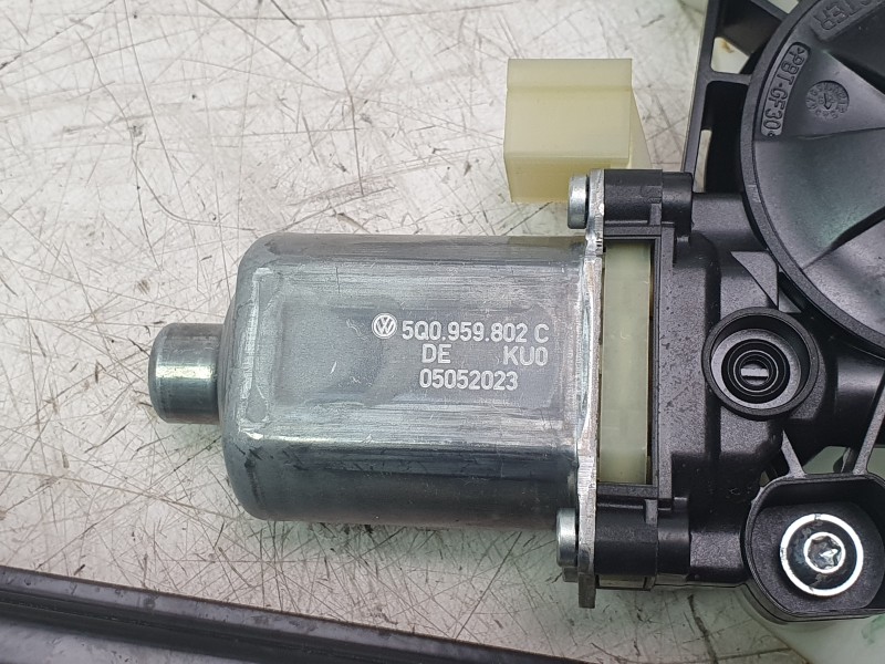 Recambio de elevalunas delantero izquierdo para volkswagen touran (5t1) 2.0 tdi referencia OEM IAM 5TA837461A  113189/2542707