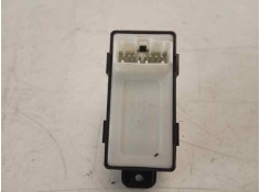Recambio de mando elevalunas trasero izquierdo para kia carens ( ) drive referencia OEM IAM 93580A4000   2