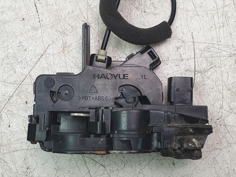 Recambio de cerradura puerta trasera izquierda para swm g01 1.5 referencia OEM IAM 6205310  