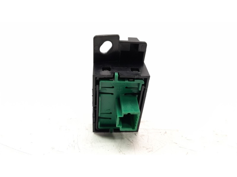 Recambio de interruptor para dacia sandero 0.9 tce cat referencia OEM IAM 251560996R  