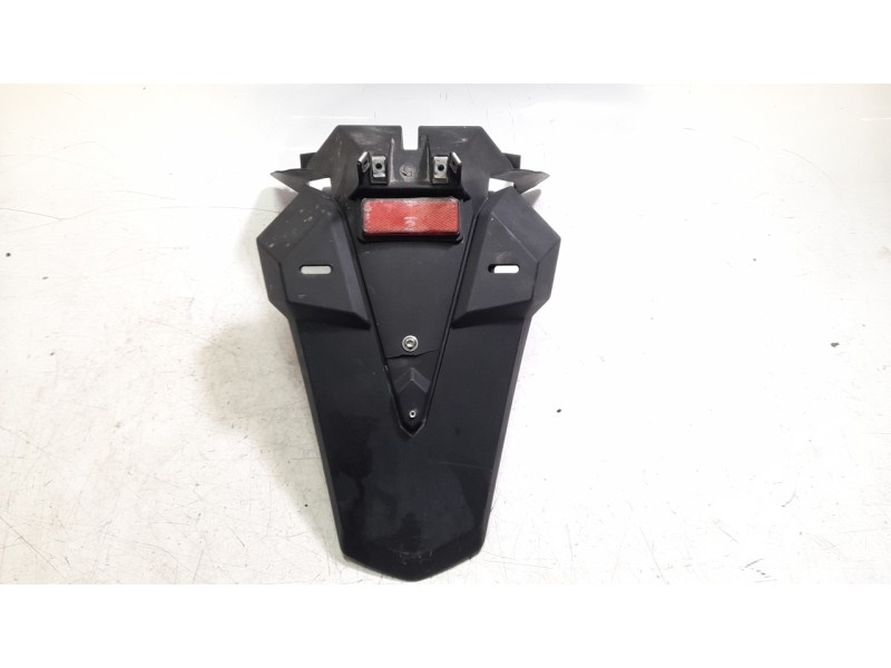 Recambio de portamatriculas para mitt 330 gts 330 gts referencia OEM IAM E11030030  