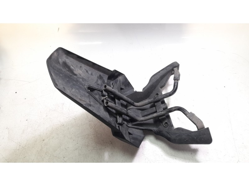 Recambio de portamatriculas para mitt 330 gts 330 gts referencia OEM IAM E11030030  