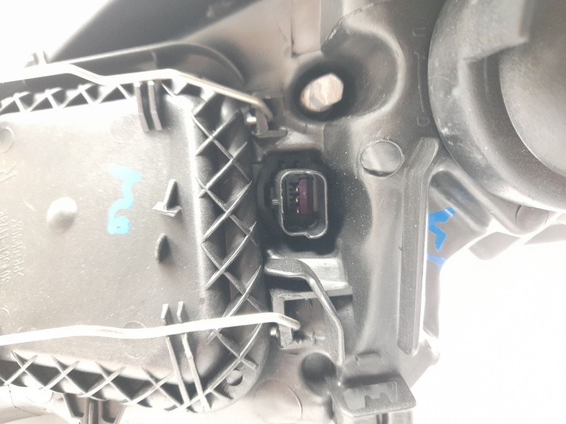 Recambio de faro derecho para renault megane iii berlina 5 p referencia OEM IAM 260108719R 10119861001 10119861001/RN4244903/118