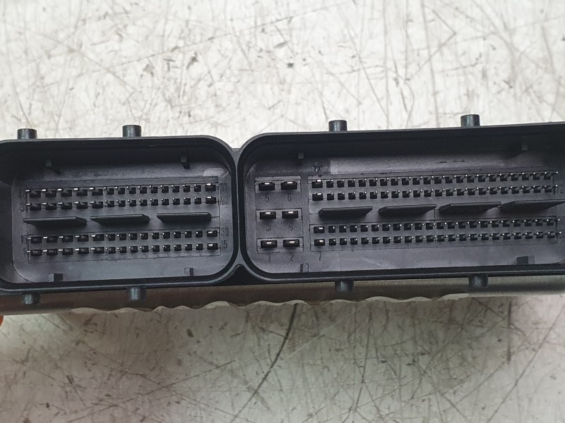 Recambio de centralita motor uce para volkswagen t-roc (a11, d11) 1.0 tsi referencia OEM IAM 05C906032Q 42022454 