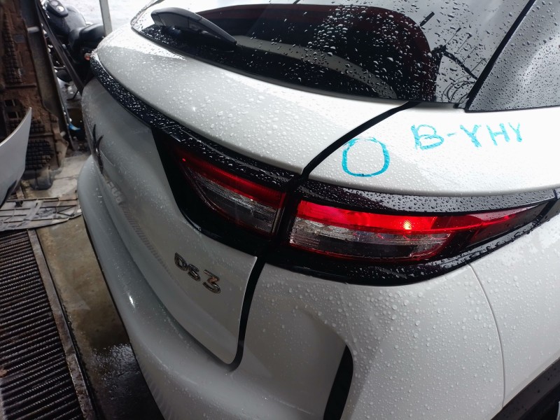 Recambio de piloto trasero derecho interior para ds ds 3 / ds 3 crossback (ur_, uc_, uj_) 1.5 bluehdi 100 referencia OEM IAM   