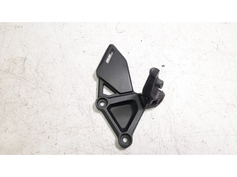 Recambio de estribo lateral para honda cb 650r cb 650r referencia OEM IAM 50700MKND5  