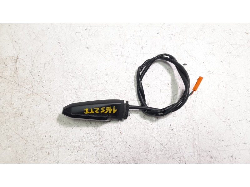 Recambio de piloto trasero izquierdo para honda cb 650r cb 650r referencia OEM IAM 33600MKND51  