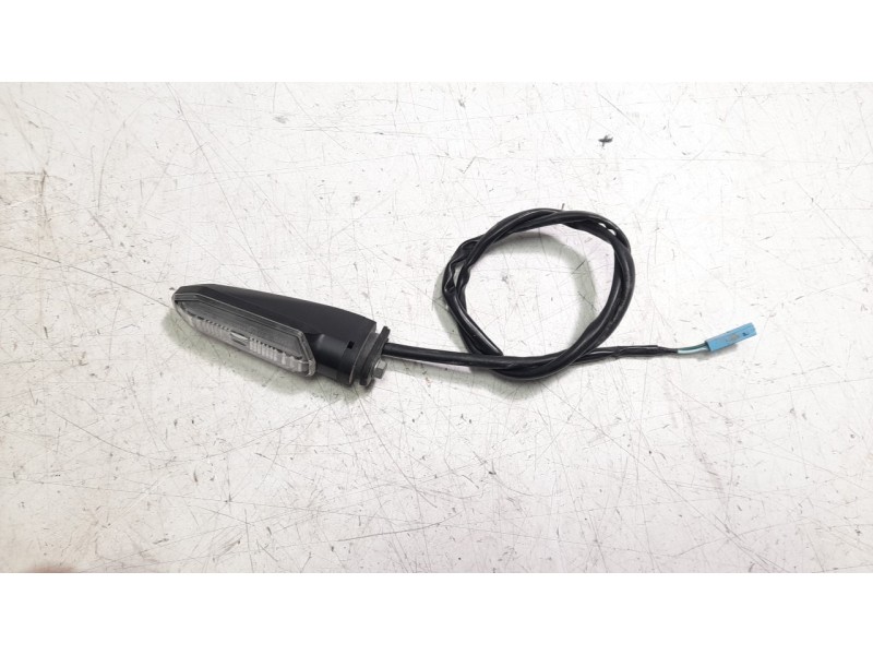 Recambio de piloto trasero derecho para honda cb 650r cb 650r referencia OEM IAM 33600MKYD51  
