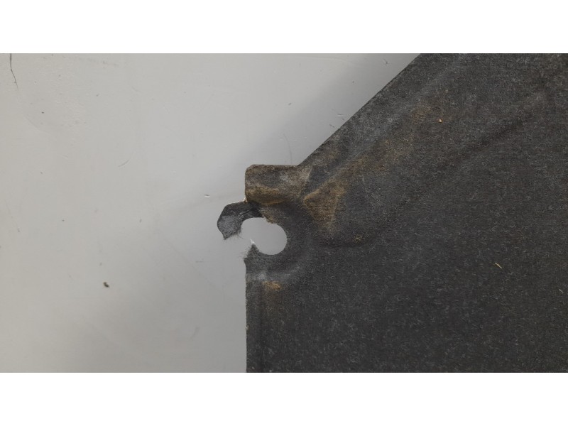 Recambio de cubrecarter para mazda 3 sedán 2.5 e-skyactiv-g referencia OEM IAM DJJJ56111  