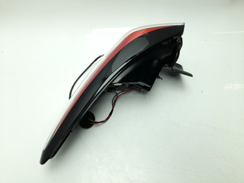 Recambio de piloto trasero derecho para ford kuga iii (dfk) 2.5 duratec plug-in-hybrid referencia OEM IAM LV4B13404BF  