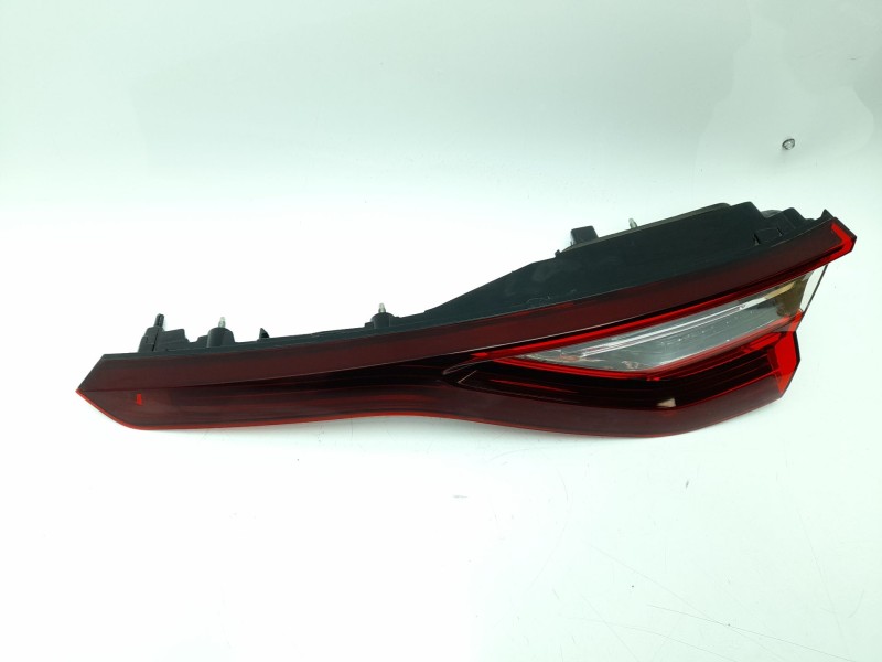 Recambio de piloto trasero derecho interior para renault megane iv hatchback (b9a/m/n_) 1.5 blue dci 115 (b9a6) referencia OEM I