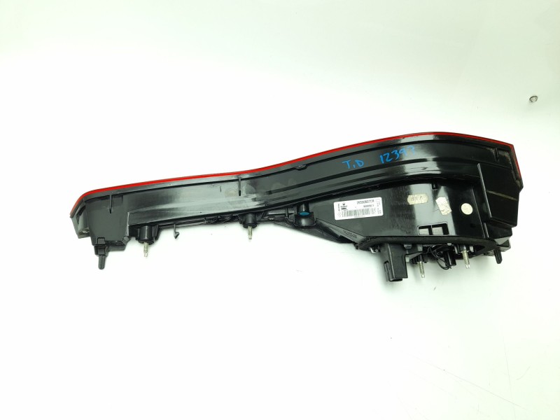 Recambio de piloto trasero derecho interior para renault megane iv hatchback (b9a/m/n_) 1.5 blue dci 115 (b9a6) referencia OEM I