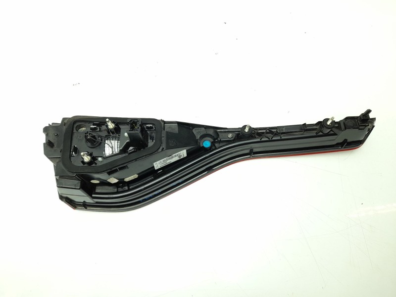 Recambio de piloto trasero derecho interior para renault megane iv hatchback (b9a/m/n_) 1.5 blue dci 115 (b9a6) referencia OEM I