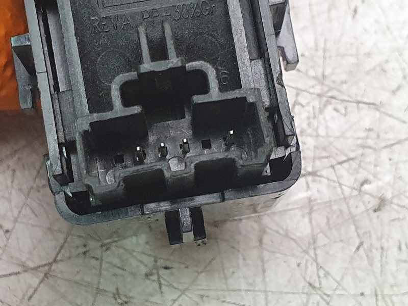 Recambio de mando elevalunas trasero izquierdo para ford kuga iii (dfk) 2.5 fhev referencia OEM IAM LB5T14529AAW  