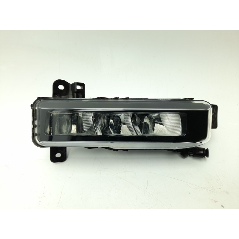 Recambio de faro antiniebla derecho para bmw 1 (f40) 118 d referencia OEM IAM 63178089980  10106410005/13690022/2180104