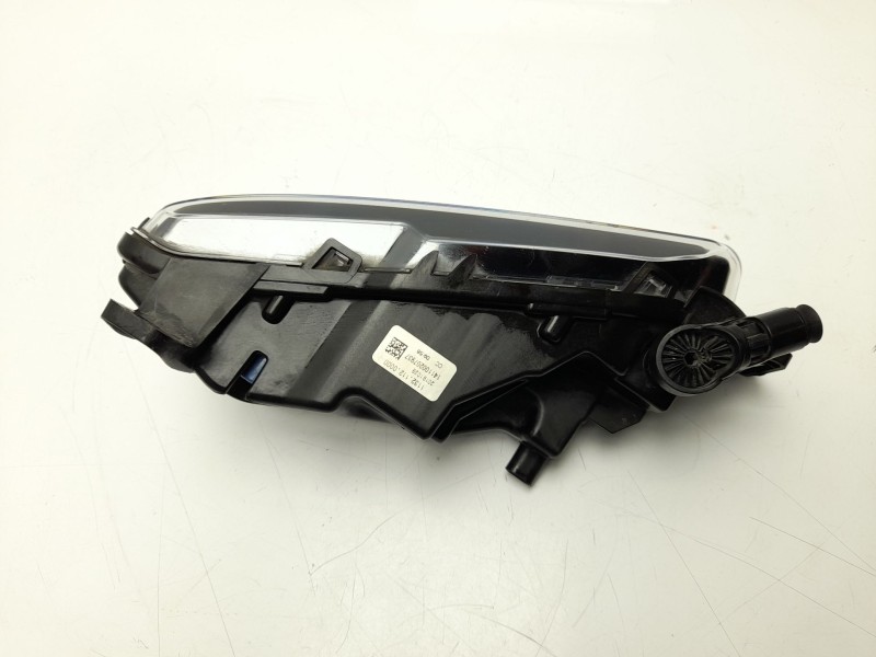 Recambio de faro antiniebla derecho para bmw 1 (f40) 118 d referencia OEM IAM 63178089980  10106410005/13690022/2180104