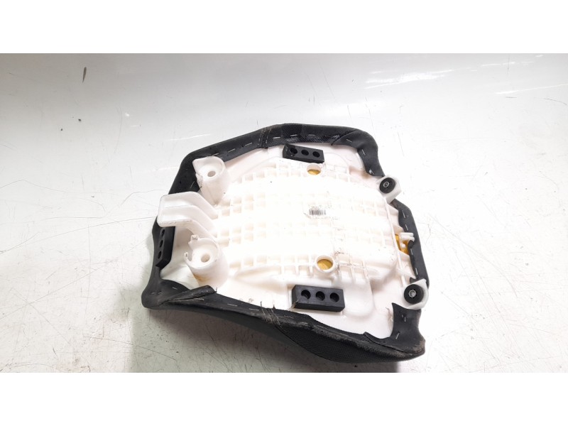 Recambio de asiento para honda cb 650r cb 650r referencia OEM IAM 77100MKND51ZB  